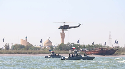 رژه مشترک دریایی ایران و عراق