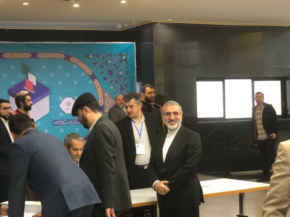حضور رئیس دفتر رئیس جمهور در انتخابات مجلس شورای اسلامی