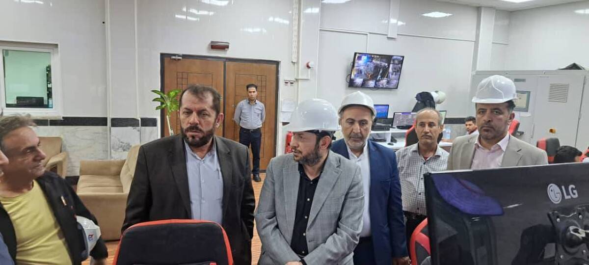 رئیس کل دادگستری بوشهر از شرکت‌های پتروشیمی متانول کاوه و فاتح کیمیا بازدید کرد