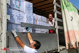 بیش از ۱۱ هزار بسته غذایی در میان سیل‌زدگان جنوب شرق کشور توزیع شده است
