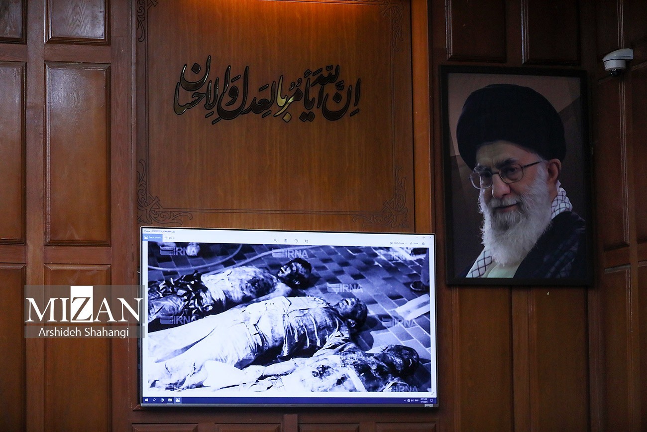 Explaining the crimes of the Monafeghin in martyring civilians