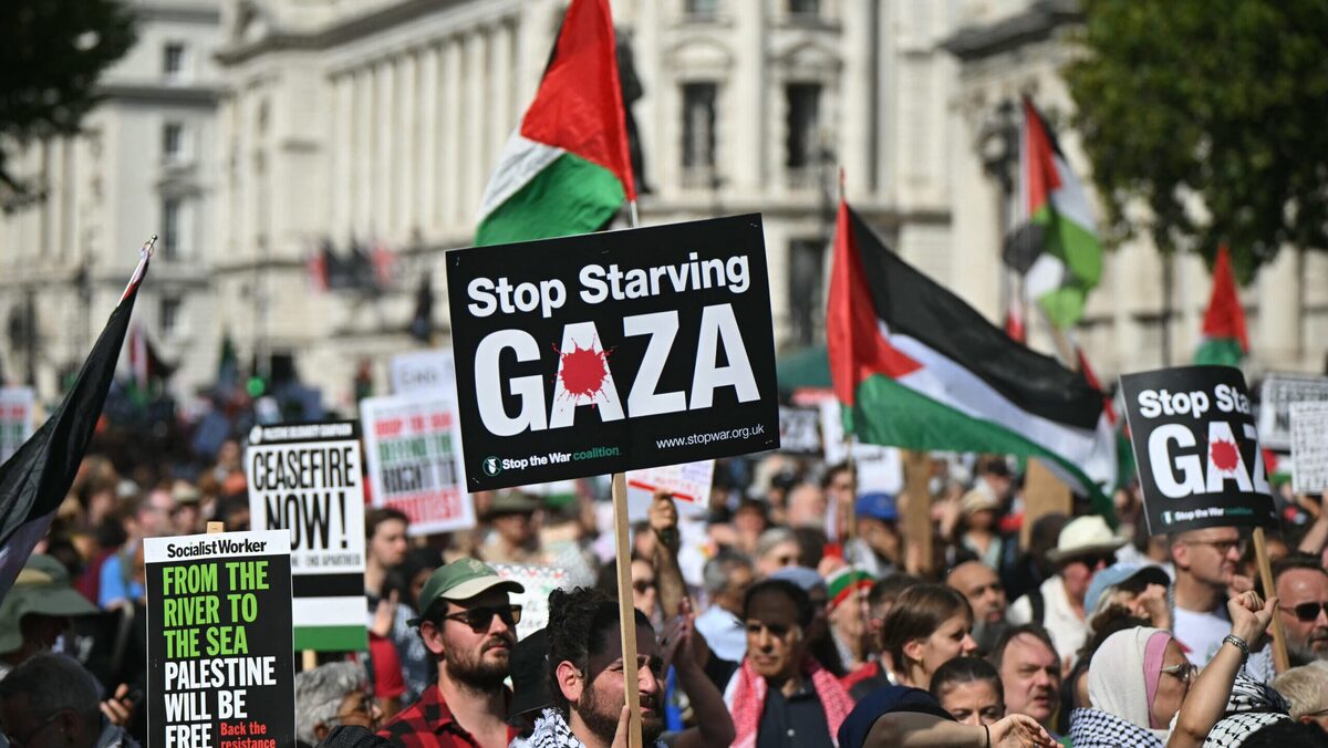 London’s streets fill with calls for Justice for Palestine