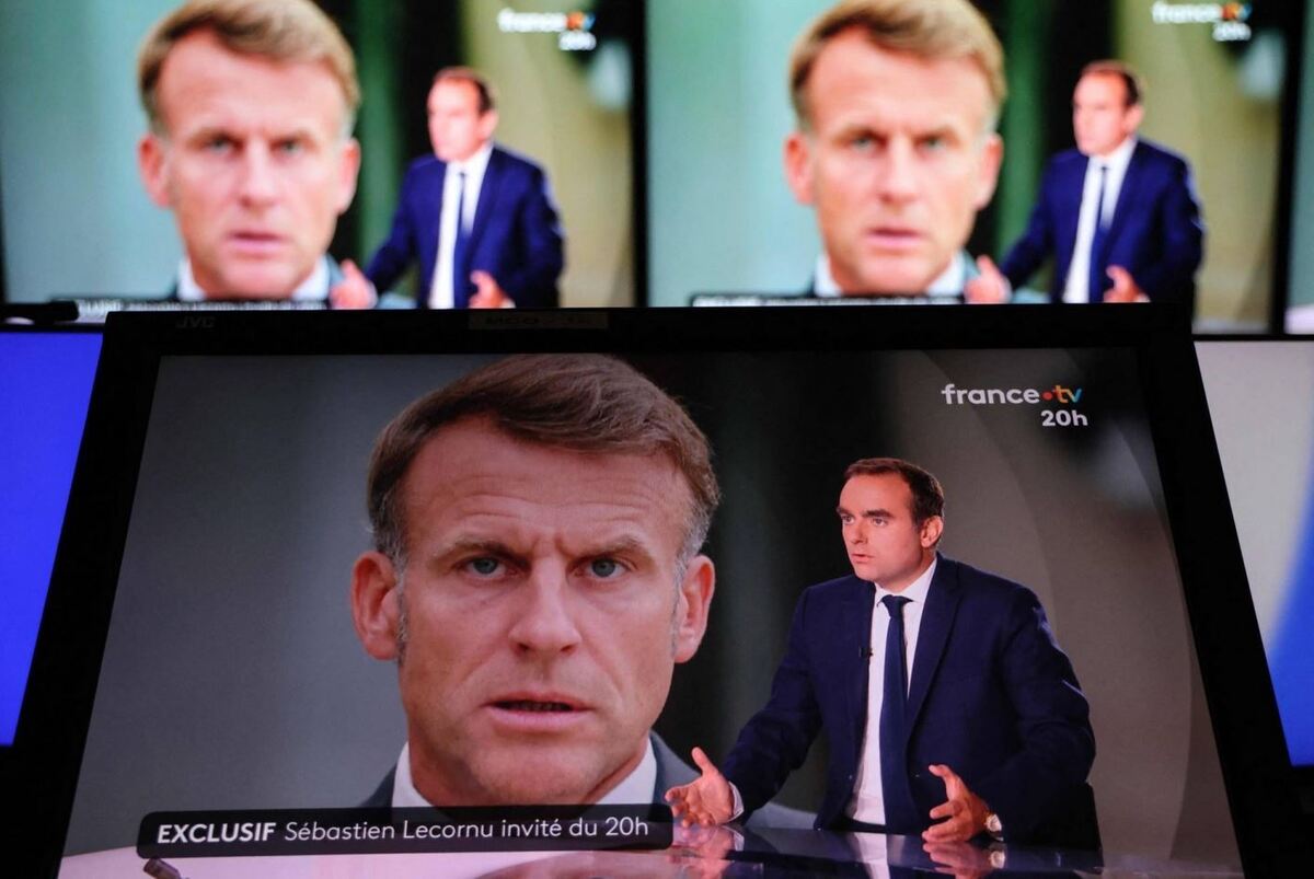 France trapped in a cycle of political farce