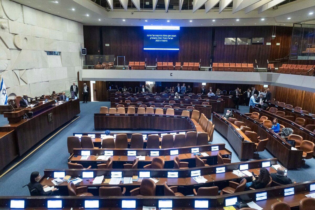 Israeli parliament approves bill to extend sovereignty over the West Bank