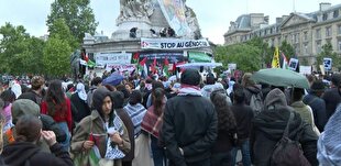 Activists rally at Paris airport to oppose weapons exports to Israel