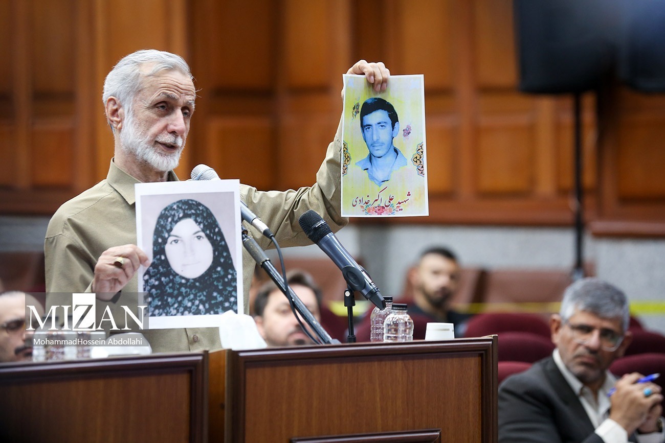 Monafeghin and the Zionist regime share similarities in committing terrorist crimes Monafeghin and the Zionist regime share similarities in committing terrorist crimes