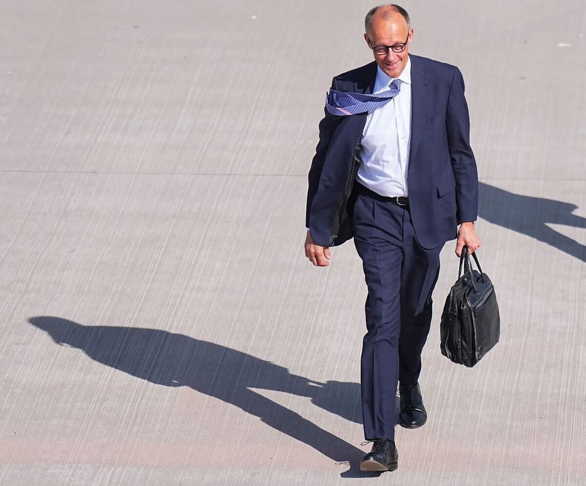 German coalition government’s popularity falls to lowest level