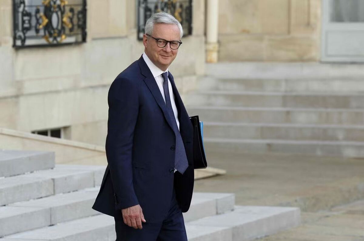 Another blow to Macron: Two key resignations in less than a month