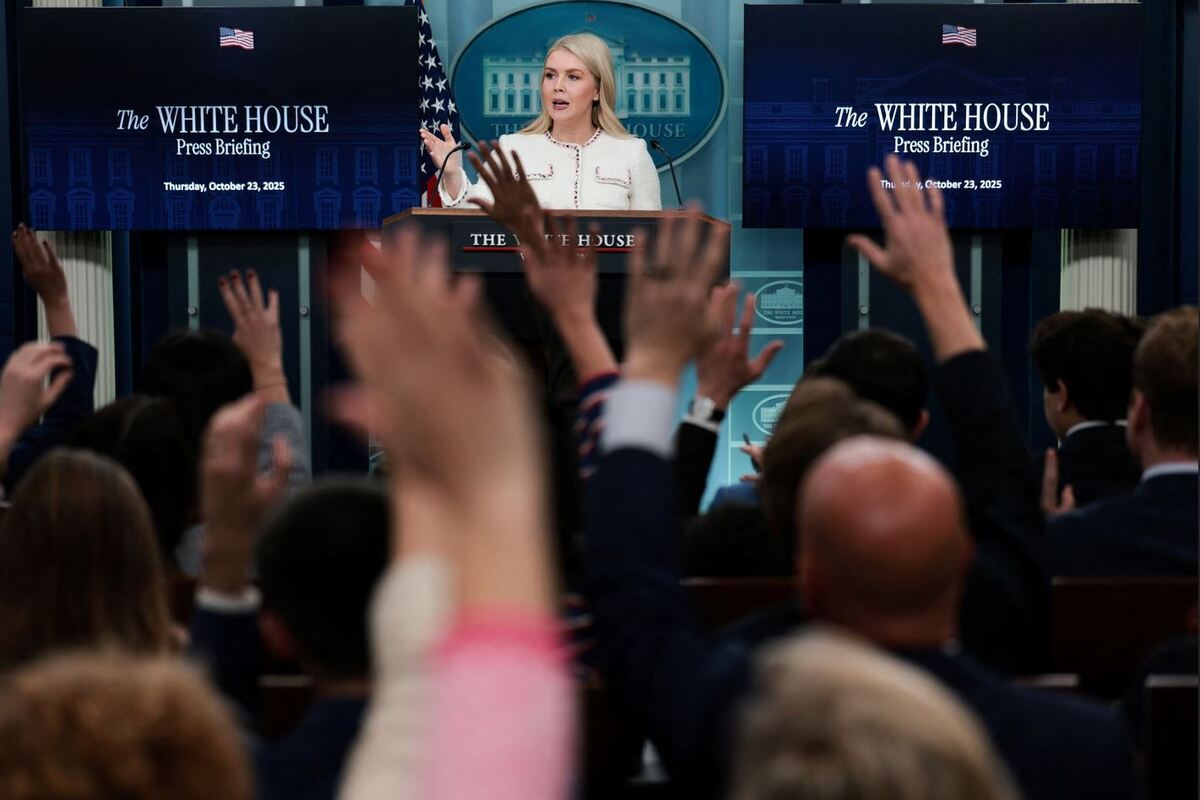 White House shuts its doors to reporters