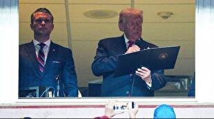 Trump faces loud boos during NFL game appearance