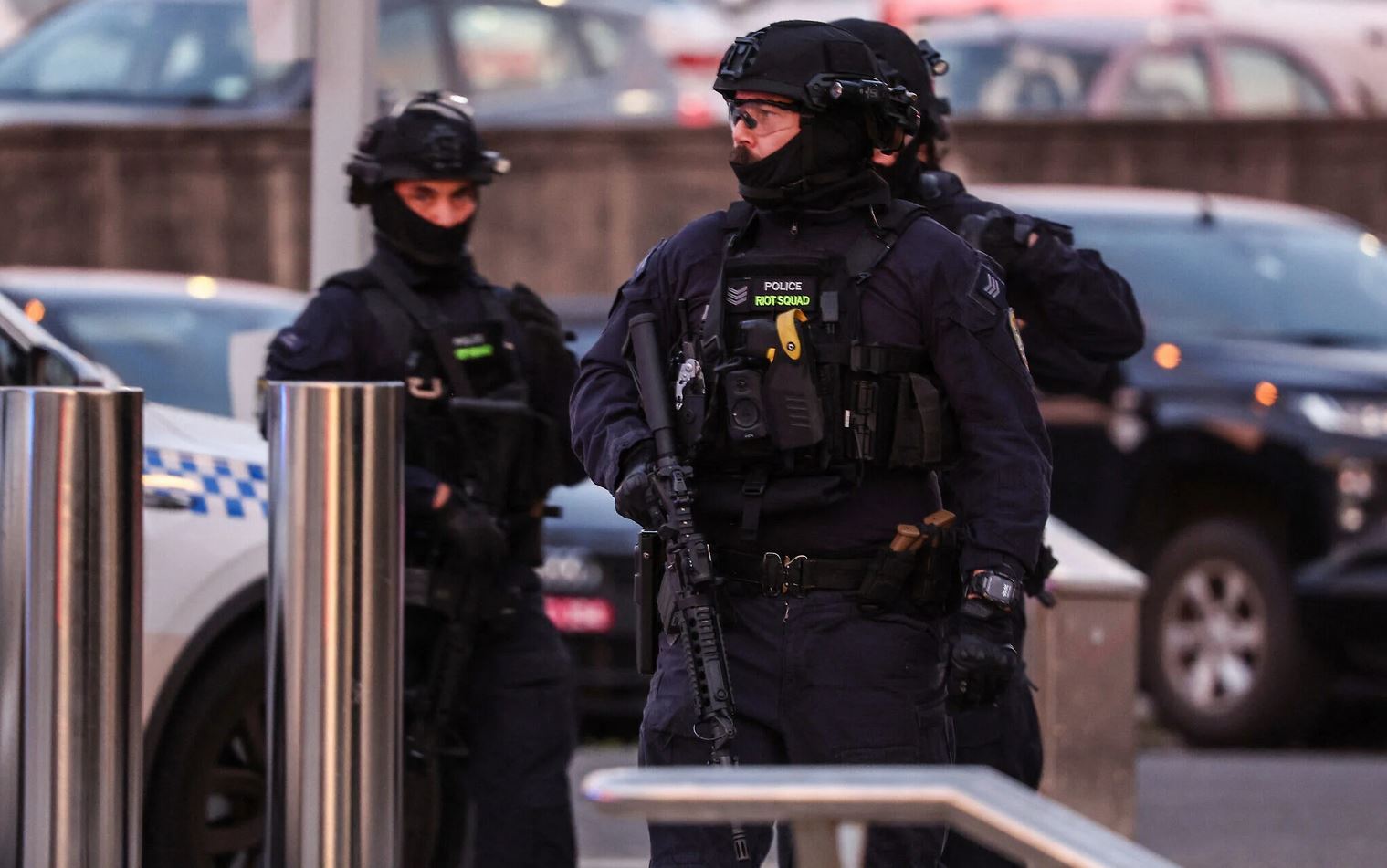 Deadly shooting at Jewish event in Sydney leaves multiple casualties Deadly shooting at Jewish event in Sydney leaves multiple casualties