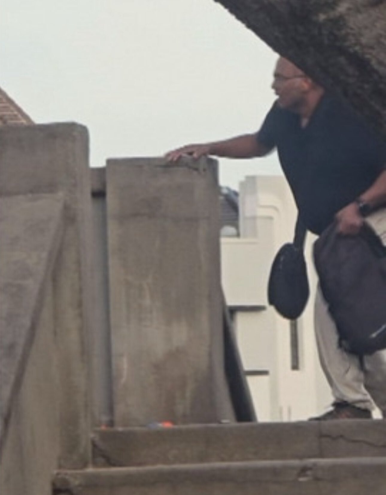 Australian Police: Perpetrators of the Sydney attack had links to ISIS Australian Police: Perpetrators of the Sydney attack had links to ISIS