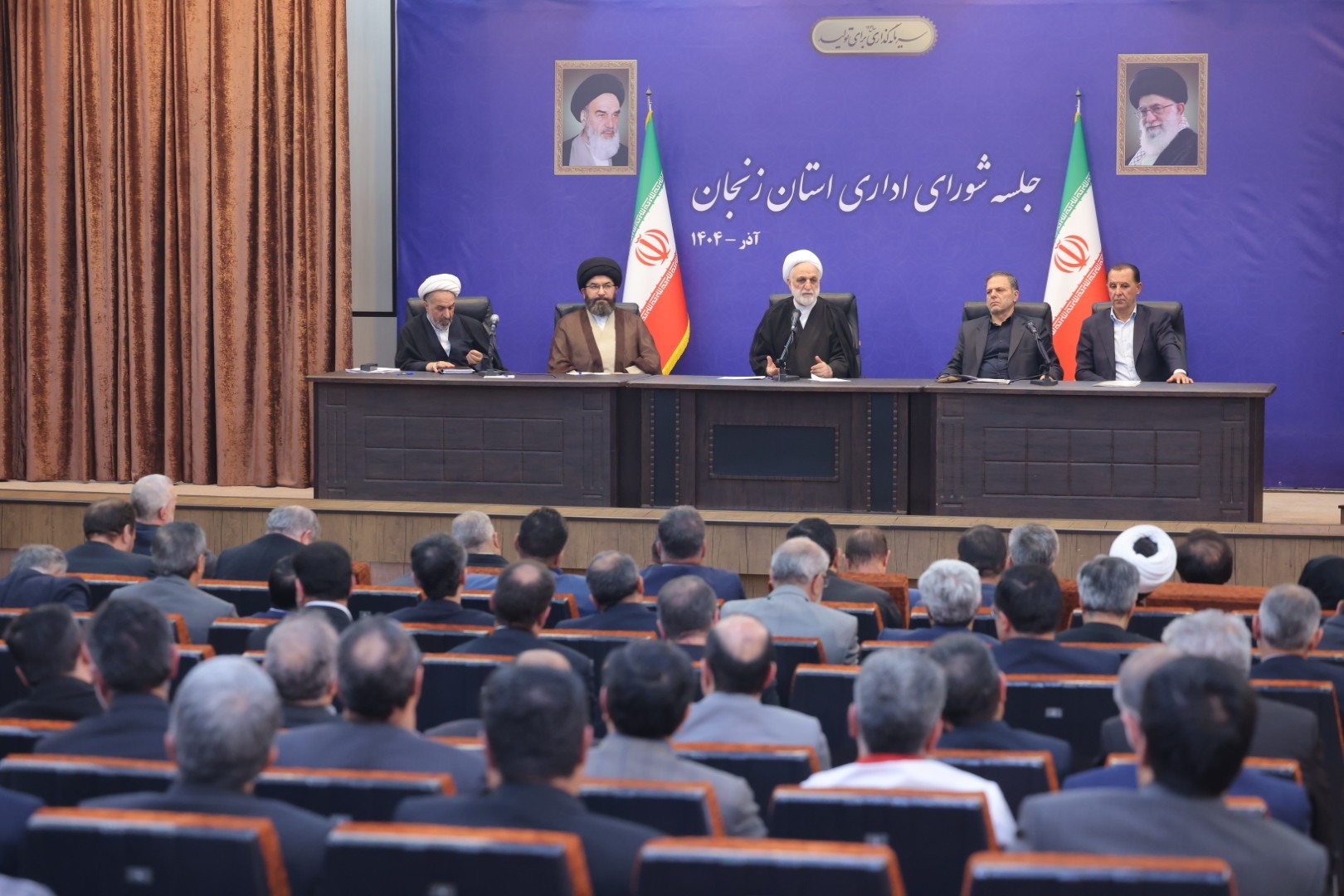 Head of the Judiciary attends gathering of Zanjan University students / Mohseni Eje’i: Not only has the fight against corruption not decreased, it has increased as well