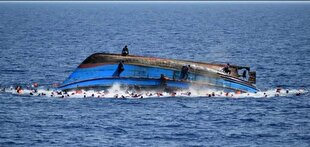 16 dead in refugee boat capsize
