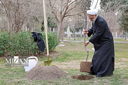 Planting a sapling by the Chief of the Judiciary on Arbor Day