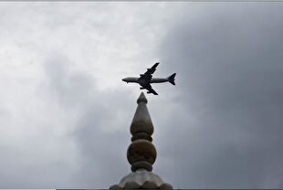 India closes airspace to Pakistani aircraft