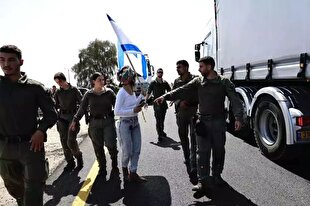 Zionist settlers block humanitarian aid trucks from entering Gaza