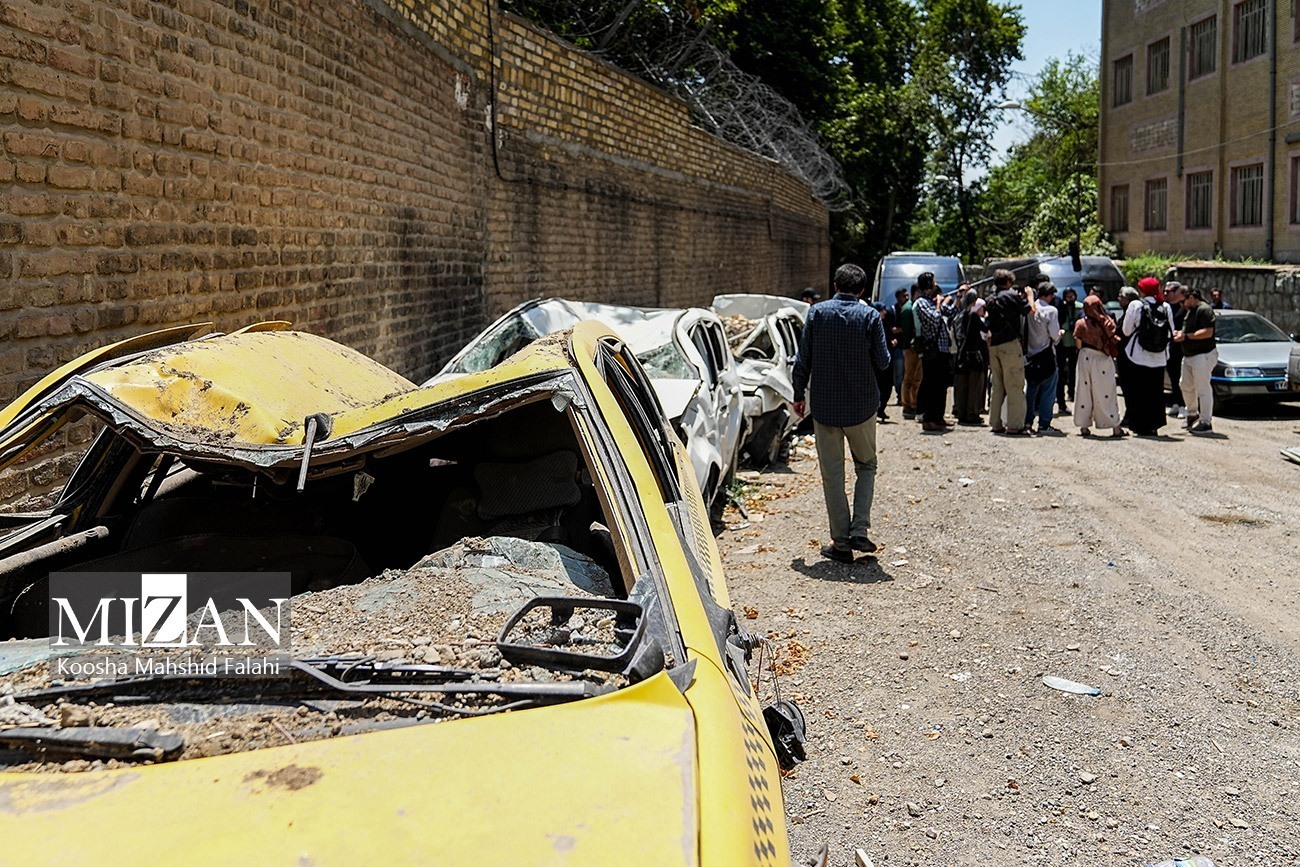 15 foreign independent journalists visit Evin Prison