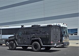 U.S. federal agents arrest hundreds in Georgia immigration raid