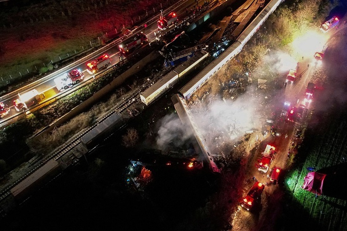 ده‌ها کشته و زخمی بر اثر برخورد ۲ قطار در یونان