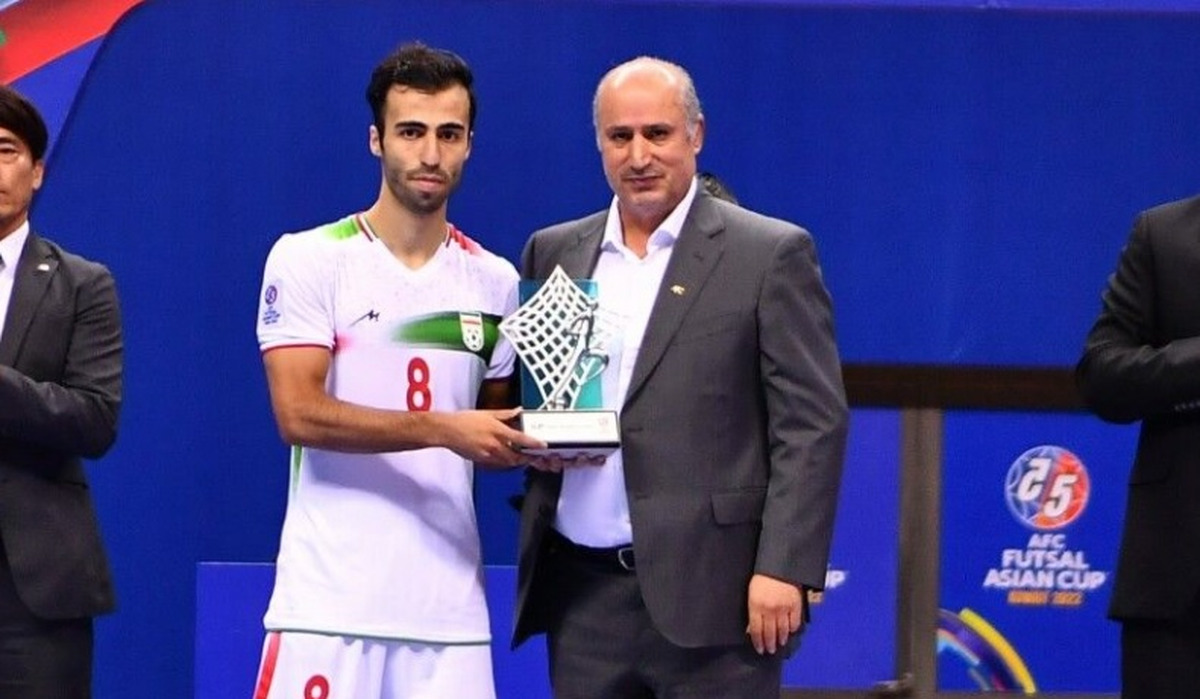 تاج رئیس کمیته فوتسال و فوتبال ساحلی AFC ماند