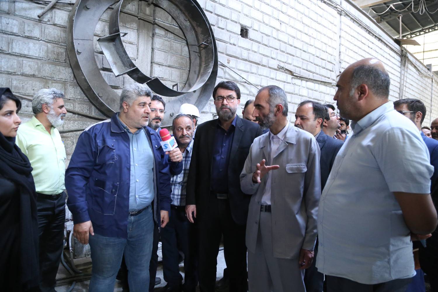 در راستای حمایت دستگاه قضا از تولید و ایجاد اشتغال/ رفع مشکلات ۱۲۲ و احیای ۵۲ واحد تولیدی با کمک دستگاه قضایی قزوین/ جذب و ایجاد اشتغال برای بیش از ۶ هزار و ۸۰۰ نفر/////// منادی اتونشر عید 1