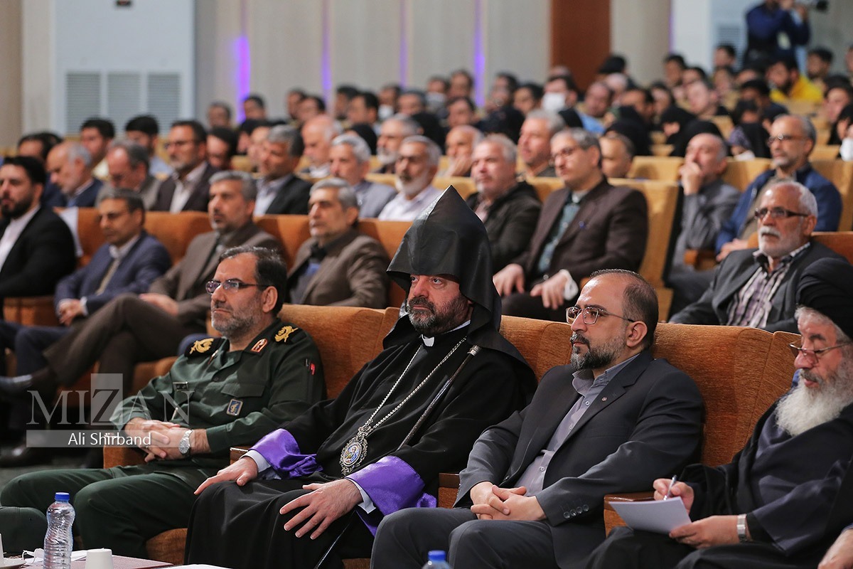 رئیس قوه قضاییه: کسانیکه دانش‌آموزان را مسموم می‌کنند مفسد فی‌الارض هستند/ افراد التهاب‌آفرین و دروغ‌پراکن در قضیه مسمومیت‌ها احضار شوند/ بیش از ۸۰ هزار نفر شامل عفو اخیر شده‌اند