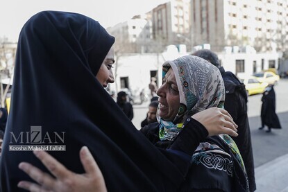 گزارشی از یک جلسه پراضطراب و پر از تشویش/ بهت محکومان به قصاص از گرفتن حکم آزادی/ راویت محکومان از لحظاتی که یک عمر پشینای به بار آورد/ یکی از اولیای دم: اگر کمک قوه قضاییه نبود راضی به گذشت نمیشدم گزارشی از یک جلسه پراضطراب و پر از تشویش/ بهت محکومان به قصاص از گرفتن حکم آزادی/ راویت محکومان از لحظاتی که یک عمر پشینای به بار آورد/ یکی از اولیای دم: اگر کمک قوه قضاییه نبود راضی به گذشت نمیشدم