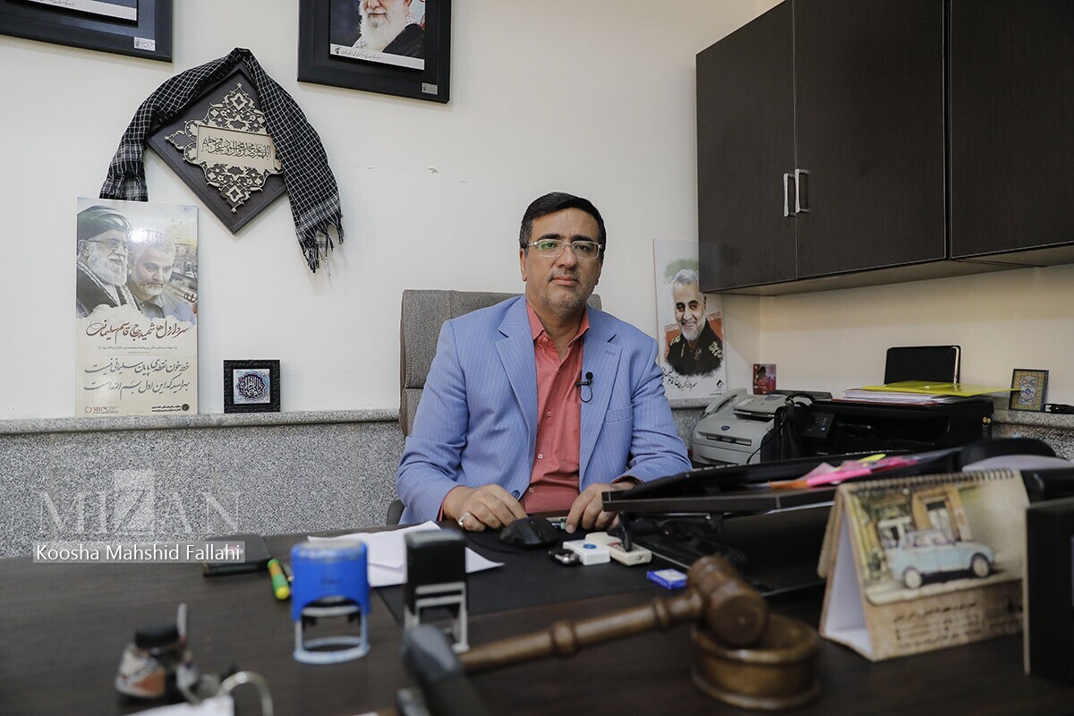 گزارشی از یک جلسه پراضطراب و پر از تشویش/ بهت محکومان به قصاص از گرفتن حکم آزادی/ راویت محکومان از لحظاتی که یک عمر پشینای به بار آورد/ یکی از اولیای دم: اگر کمک قوه قضاییه نبود راضی به گذشت نمیشدم گزارشی از یک جلسه پراضطراب و پر از تشویش/ بهت محکومان به قصاص از گرفتن حکم آزادی/ راویت محکومان از لحظاتی که یک عمر پشینای به بار آورد/ یکی از اولیای دم: اگر کمک قوه قضاییه نبود راضی به گذشت نمیشدم