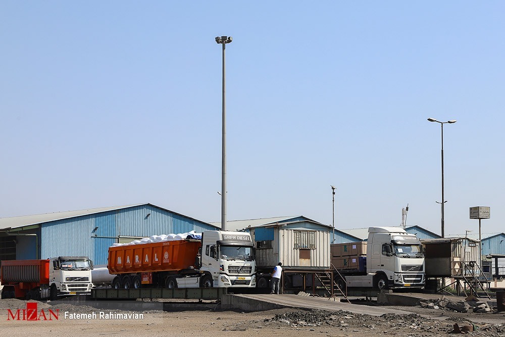 حاکم شرع سازمان اموال تملیکی: لازم است انباری برای سازمان اموال تملیکی در شهرستان‌های خرمشهر و آبادان ایجاد شود