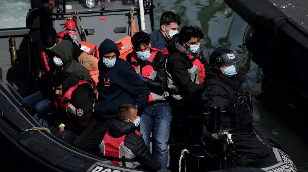 انگلیس قانون ضد مهاجرتی جدیدی را ارائه می‌کند