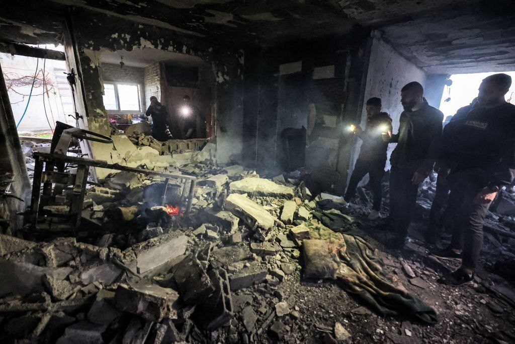 شلیک موشک از نوار غزه به سمت اراضی اشغالی/ تاکید مقاومت بر ایستادگی در مقابل اشغالگران