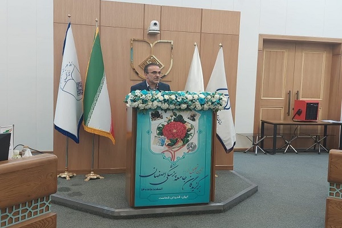 آینده پزشکی کشور به نوع نگاه مسئولین گره خورده است