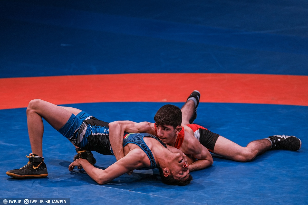 کشتی آزاد نوجوانان قهرمانی کشور| اعلام فینالیست‌های پنج وزن نخست
