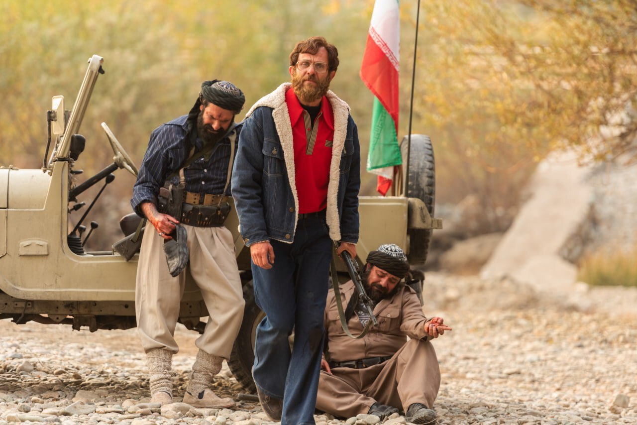 پوستری متفاوت از بابک حمیدیان در «غریب» پوستری متفاوت از بابک حمیدیان در «غریب»