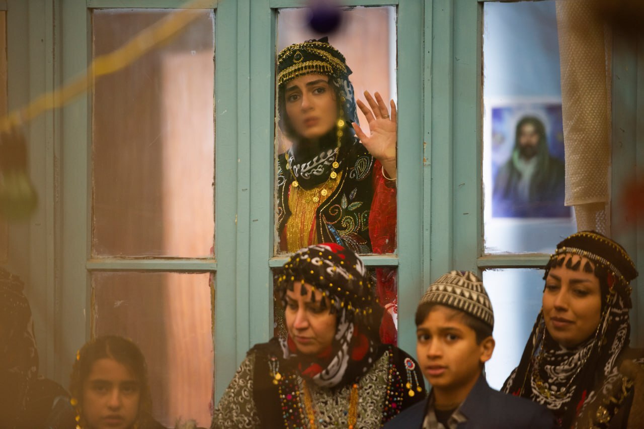 پوستری متفاوت از بابک حمیدیان در «غریب» پوستری متفاوت از بابک حمیدیان در «غریب»