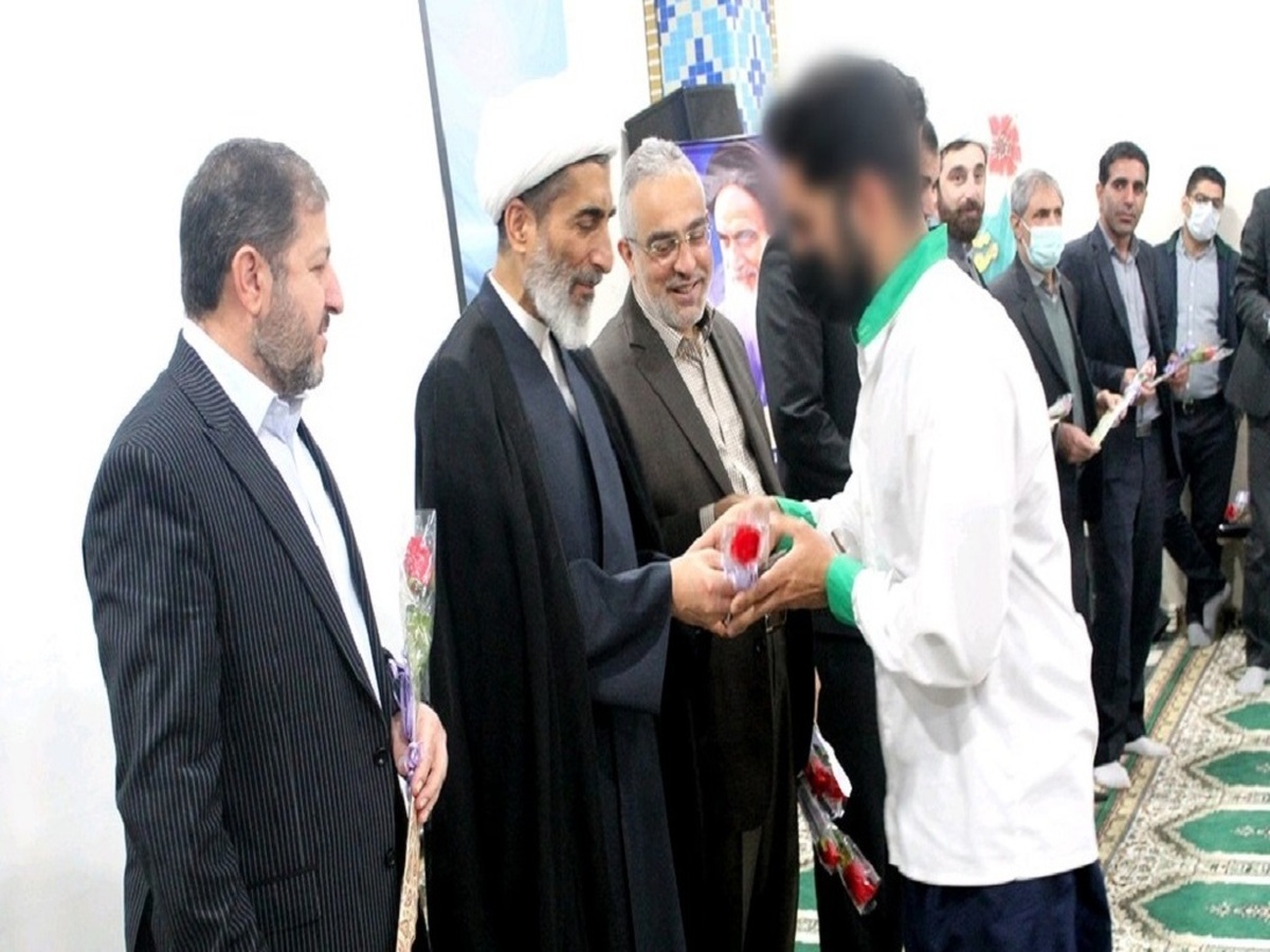 ۲۱ زندانی نیازمند مالی از زندان‌های ایلام با حضور رئیس مرکز توسعه شورا‌های حل اختلاف کشور آزاد شدند