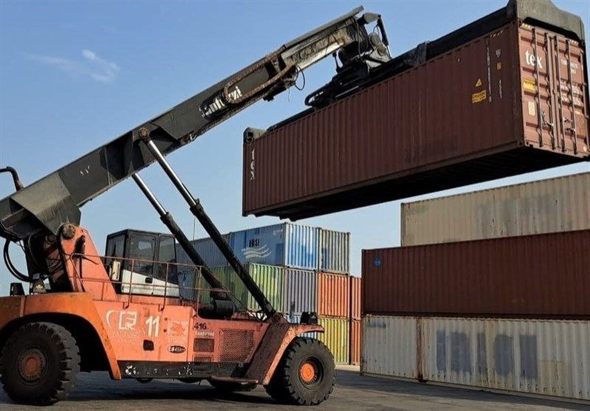 ۱۵۴ کانتینر فاقد هویت و بلاصاحب در بندر شهید رجایی با اقدام دستگاه قضایی تعیین تکلیف شدند ۱۵۴ کانتینر فاقد هویت و بلاصاحب در بندر شهید رجایی با اقدام دستگاه قضایی تعیین تکلیف شدند