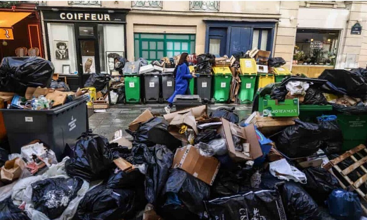 ادامه اعتصاب‌ها در فرانسه/ پاریس به محل دپوی هزاران تُن زباله تبدیل شد