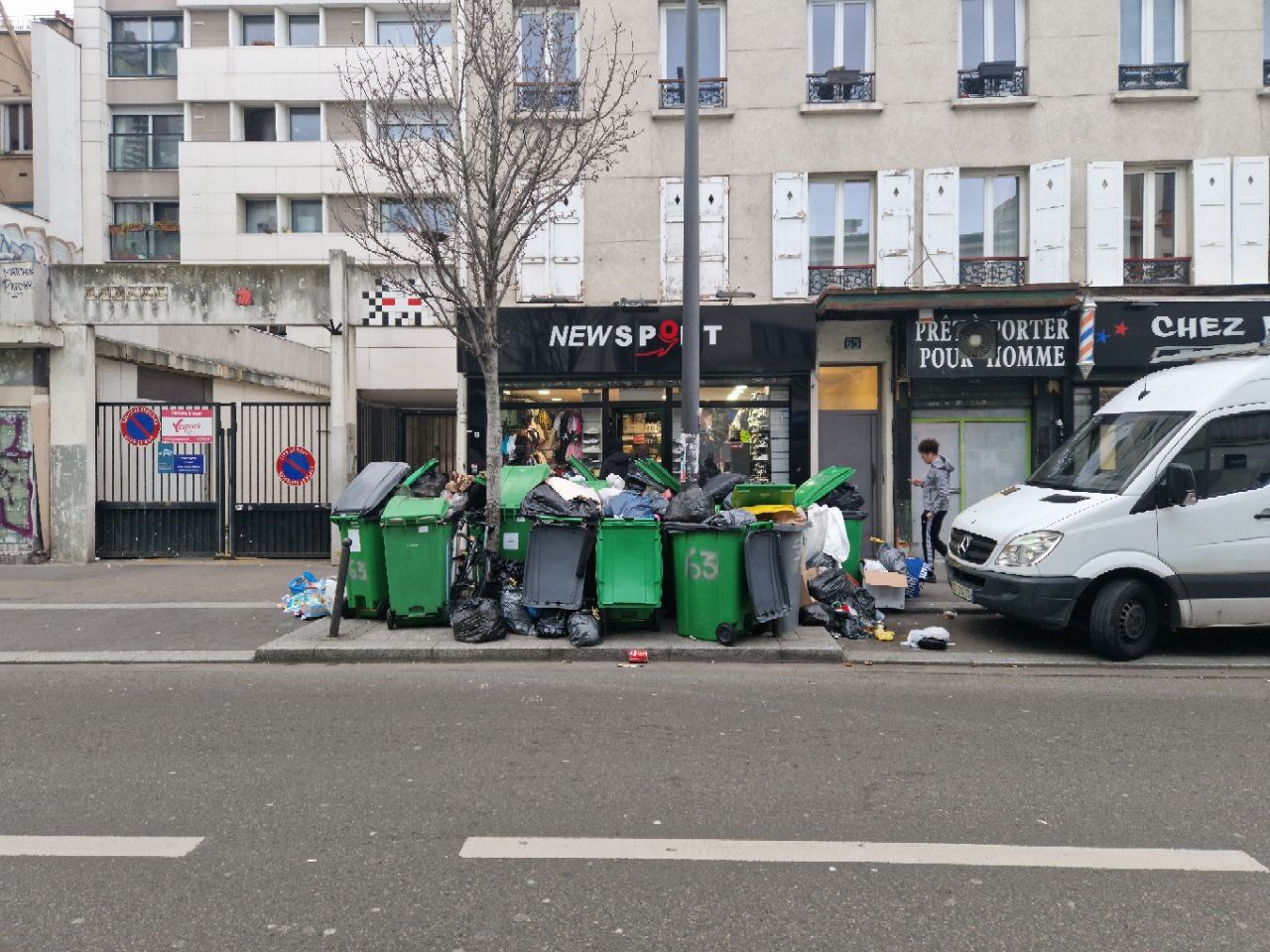 ادامه اعتصاب‌ها در فرانسه/ پاریس به محل دپوی هزاران تُن زباله تبدیل شد