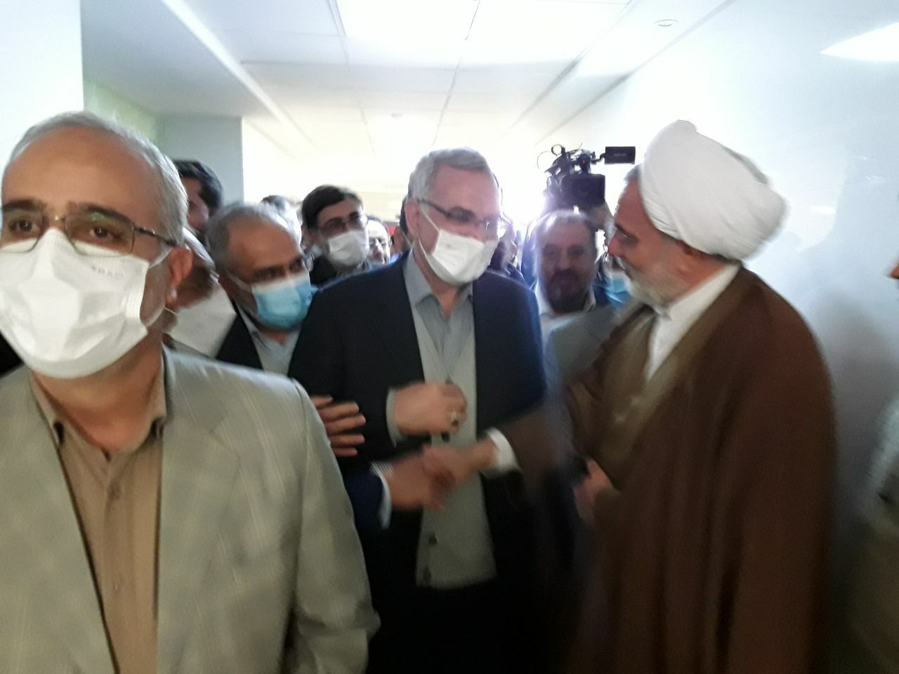 عیادت رئیس کل دادگستری استان کرمان از مصدومان سانحه بالگرد