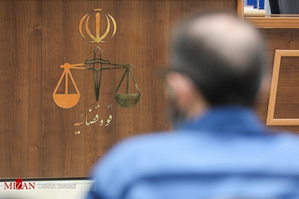 کاهش جمعیت کیفری با استفاده از مجازاتهای جایگزین حبس/ ۵۹ مورد مجازات جایگزین حبس الزام به خدمات عمومی رایگان در ۱۱ ماهه سال جاری/کاشت درخت و خرید کتاب توسط محکومان جایگزین حبس به جای تحمل حبس در استان ایلام کاهش جمعیت کیفری با استفاده از مجازاتهای جایگزین حبس/ ۵۹ مورد مجازات جایگزین حبس الزام به خدمات عمومی رایگان در ۱۱ ماهه سال جاری/کاشت درخت و خرید کتاب توسط محکومان جایگزین حبس به جای تحمل حبس در استان ایلام