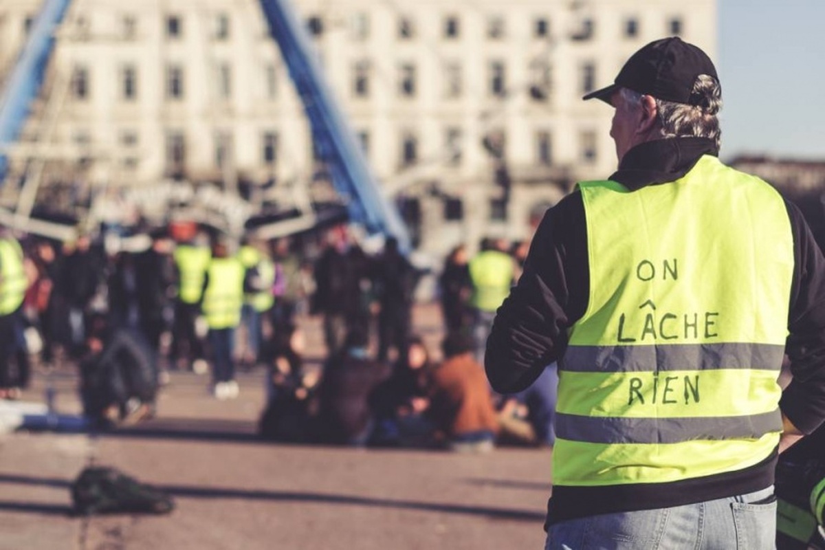  بازگشت جلیقه زرد‌ها به خیابان‌های پاریس/ دور جدید اعتصاب‌ها در فرانسه آغاز می‌شود