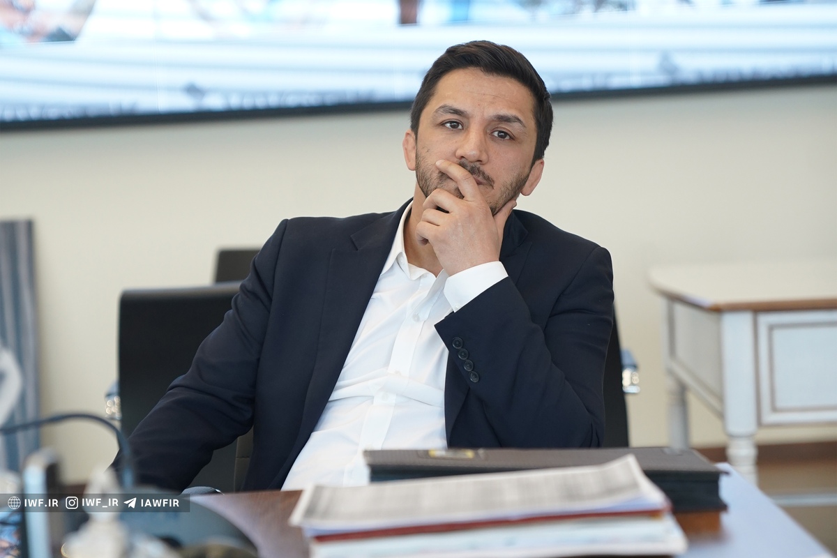 بازگشت بی سر و صدای سوریان به فدراسیون کشتی + عکس