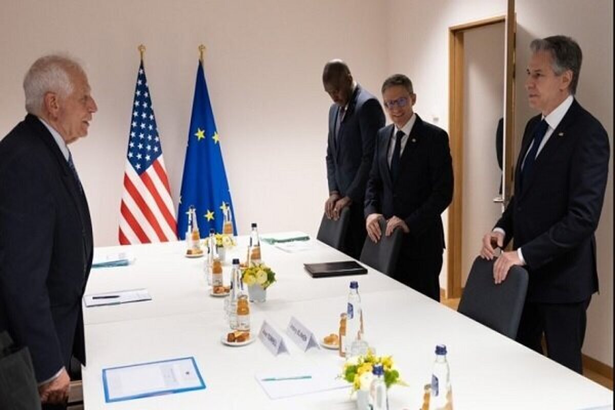 بلینکن: با بورل در خصوص ادامه یافتن حمایت چین از روسیه گفتگو کردیم