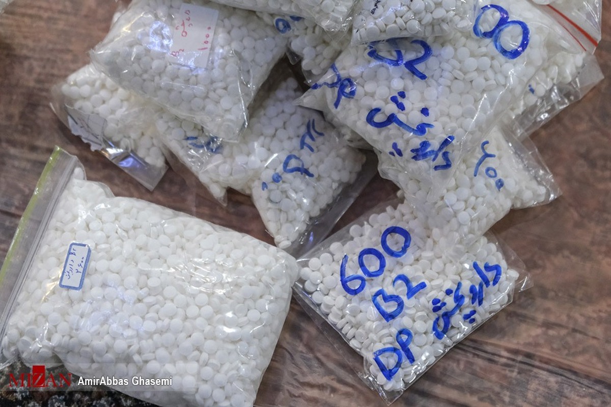 ۱۴۰ کیلوگرم روانگردان شیشه در محور مواصلاتی منتهی به ارومیه کشف شد