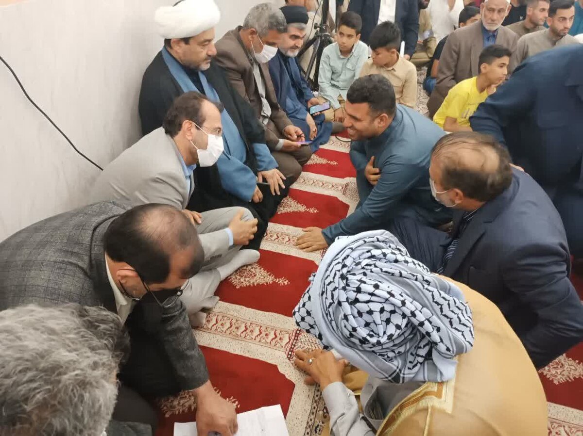 میز خدمت دادگستری خوزستان در مسجد الرسول (ص) کوی علوی اهواز برپا شد