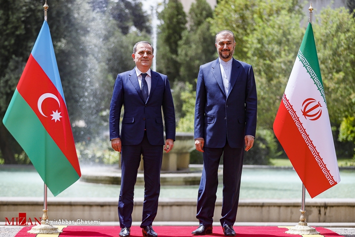 گفت‎وگوی وزرای امور خارجه ایران و جمهوری آذربایجان/ تاکید بر احترام متقابل به حسن همجواری