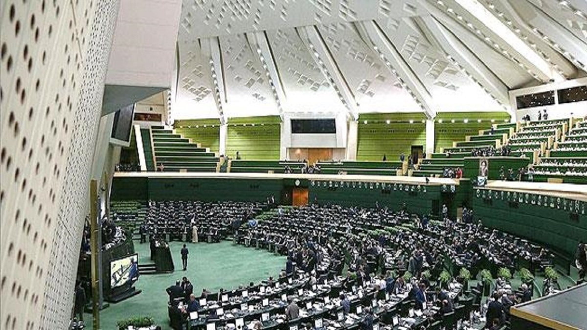 گزارشگرانی که برای تهیه مدارک، جرم مرتکب شوند، پاداش نمی‌گیرند