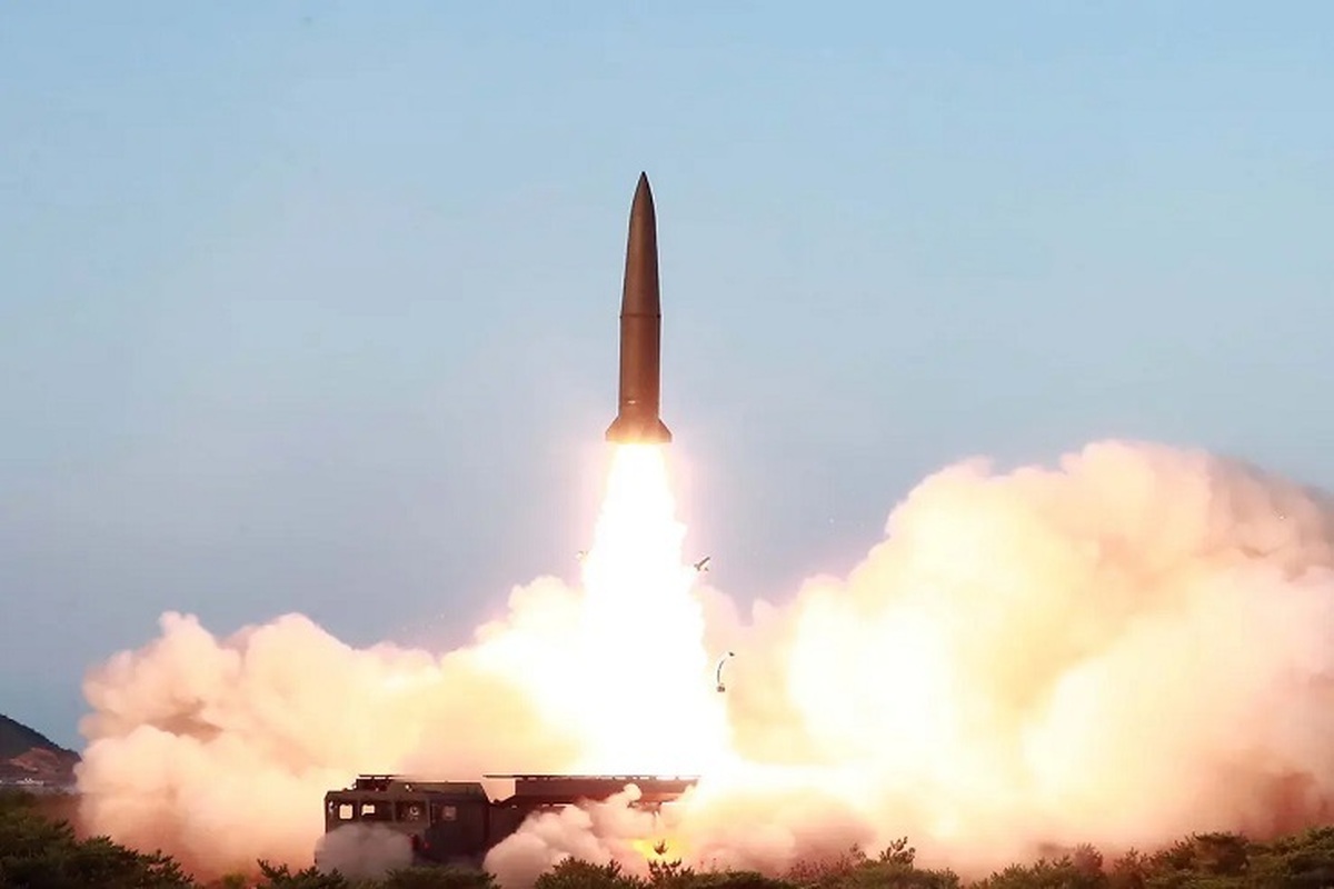 کره شمالی یک موشک بالستیک نوع جدید آزمایش کرد